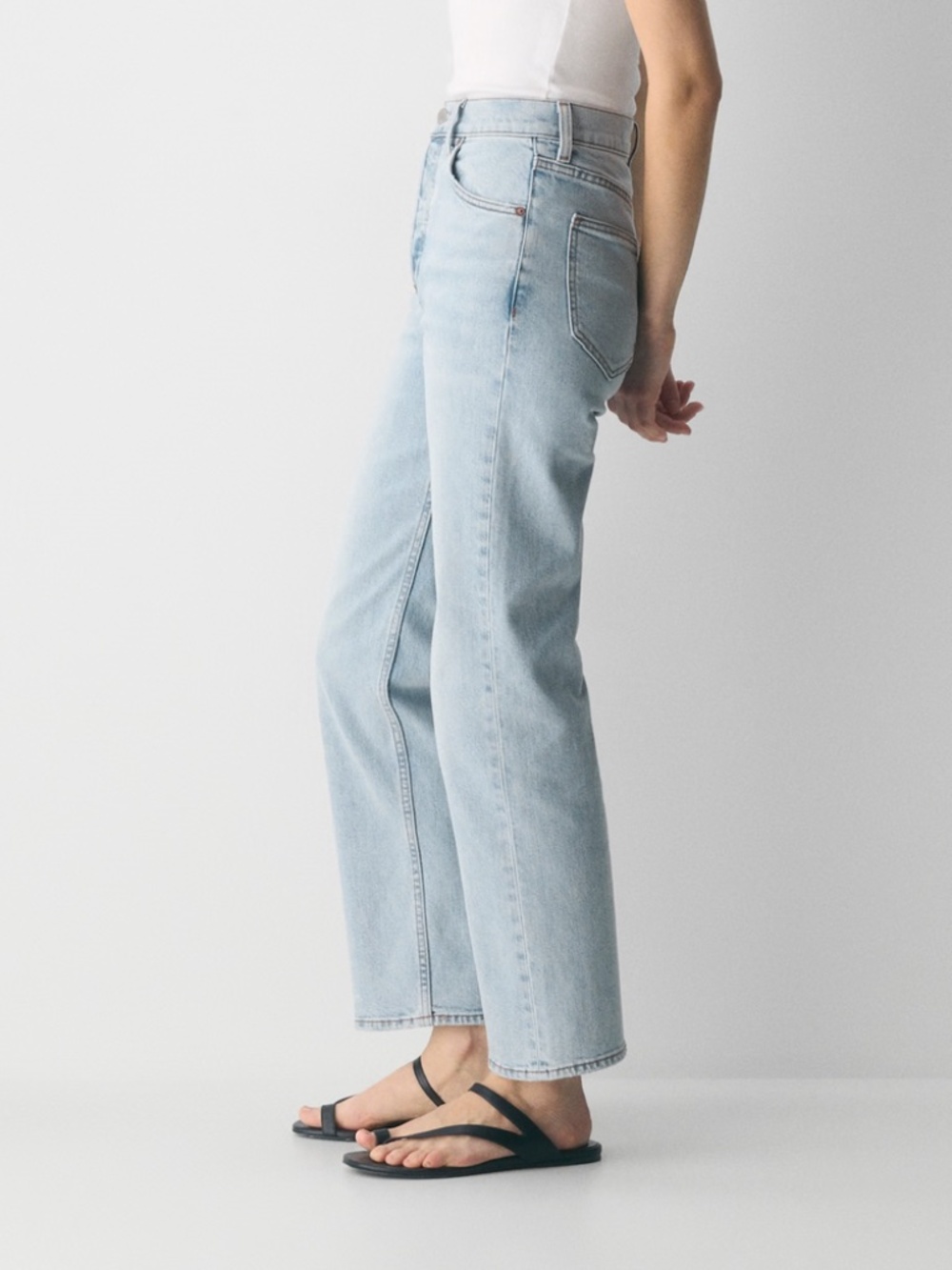 Aritzia Denim Forum Arlo High Rise Straight Jeans – Size 24